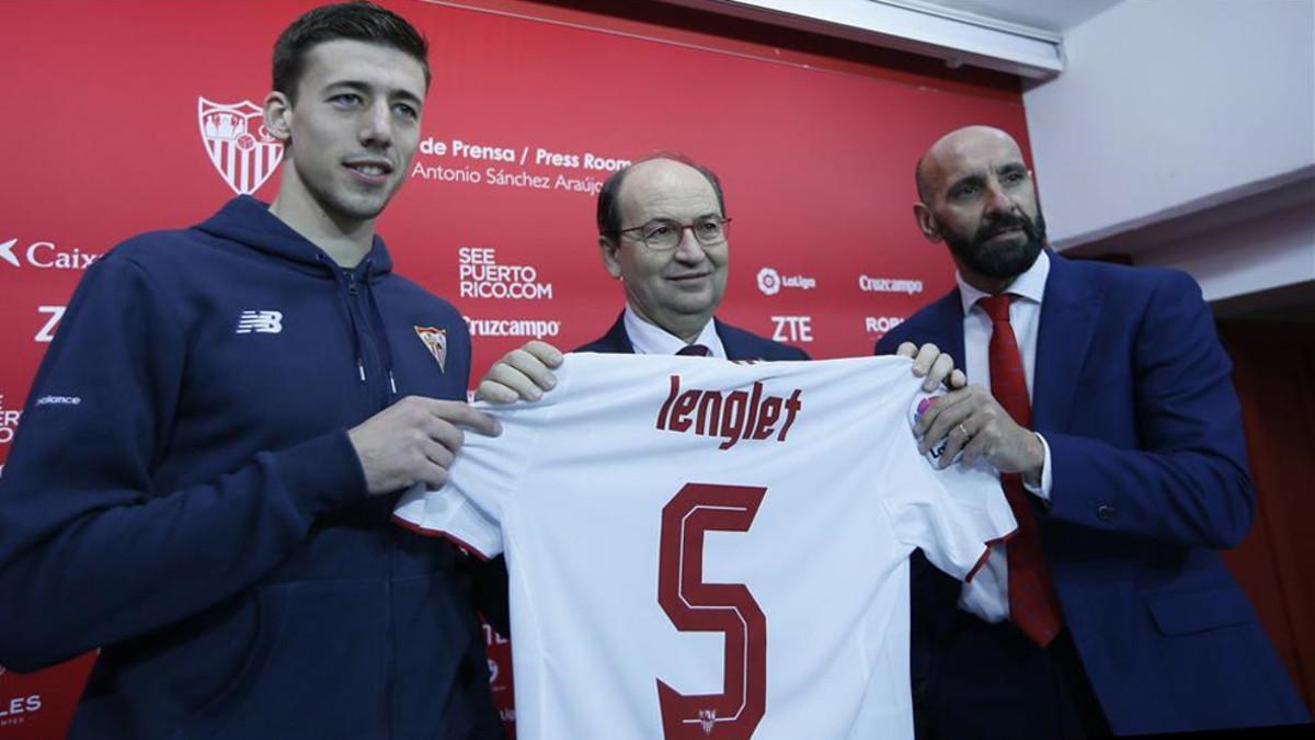 Clément Lenglet fue presentado este lunes como nuevo jugador del Sevilla