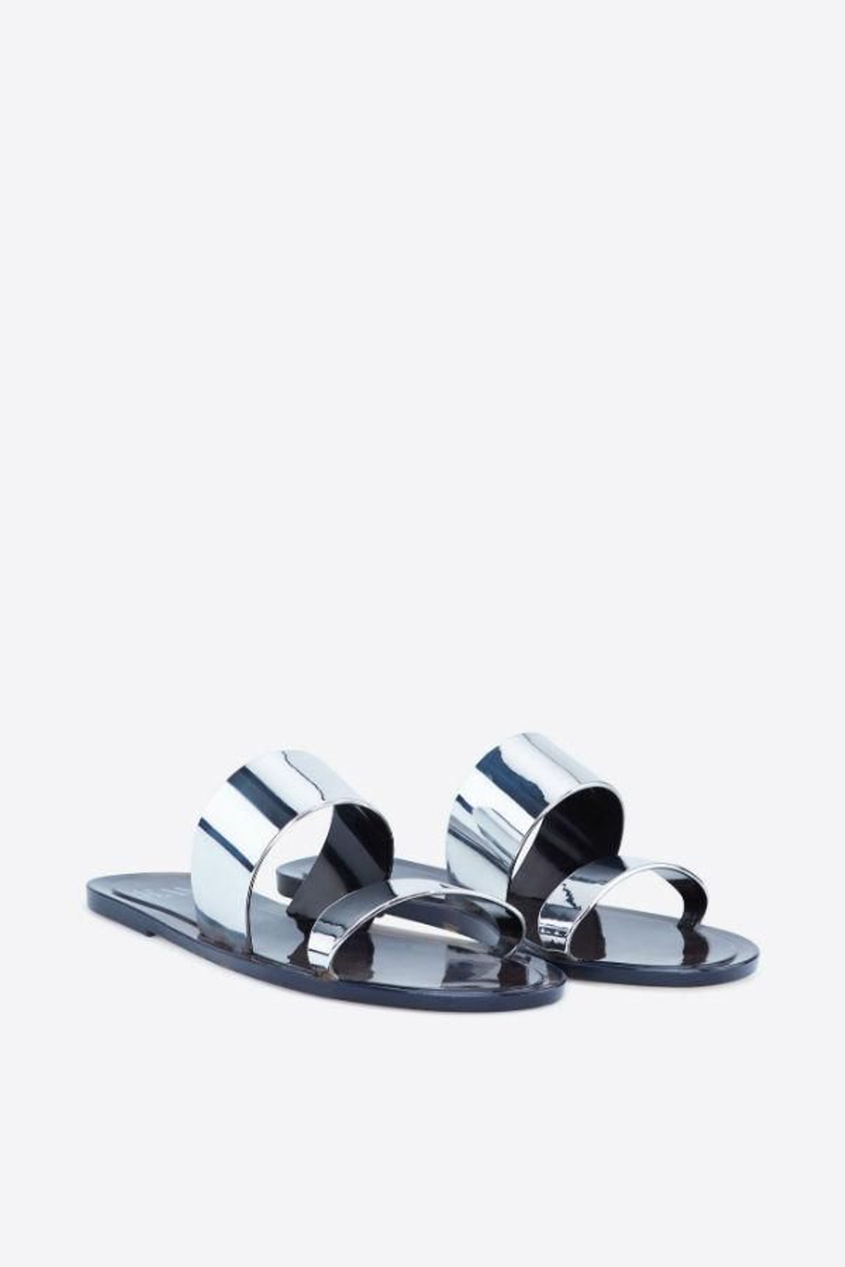 Prendas y complementos metalizados: sandalias de Women' Secret
