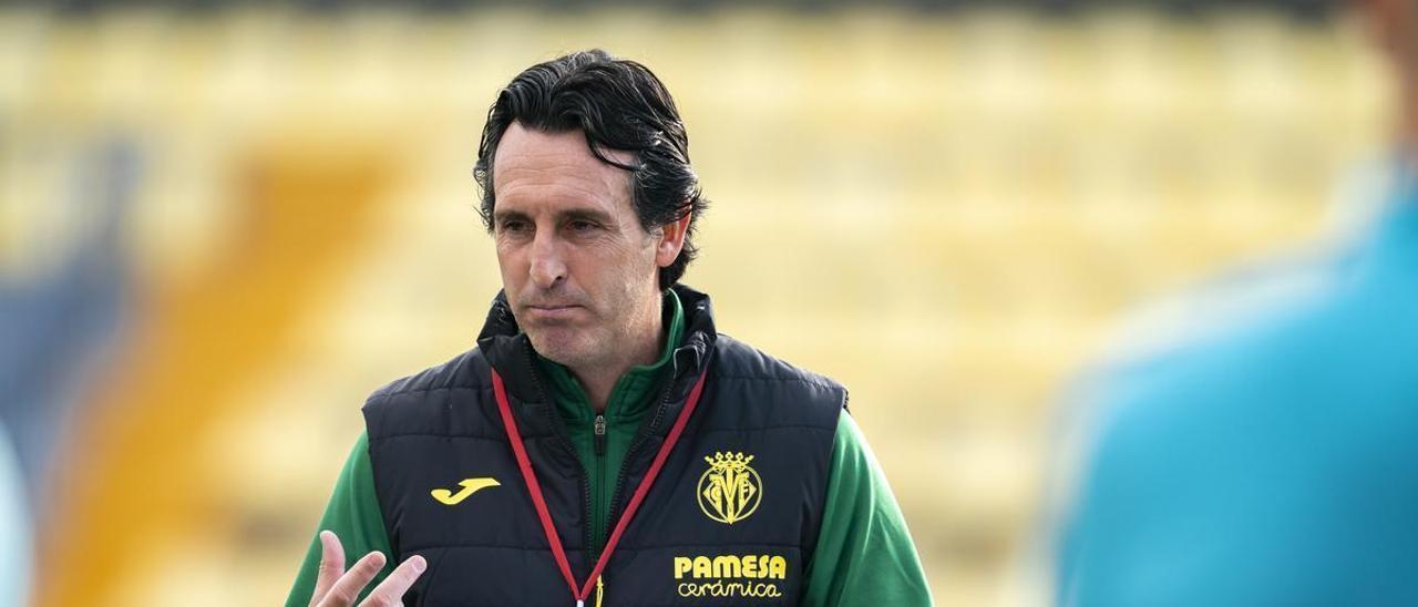 Unai Emery, durante un entrenamiento del Villarreal en la Ciudad Deportiva.