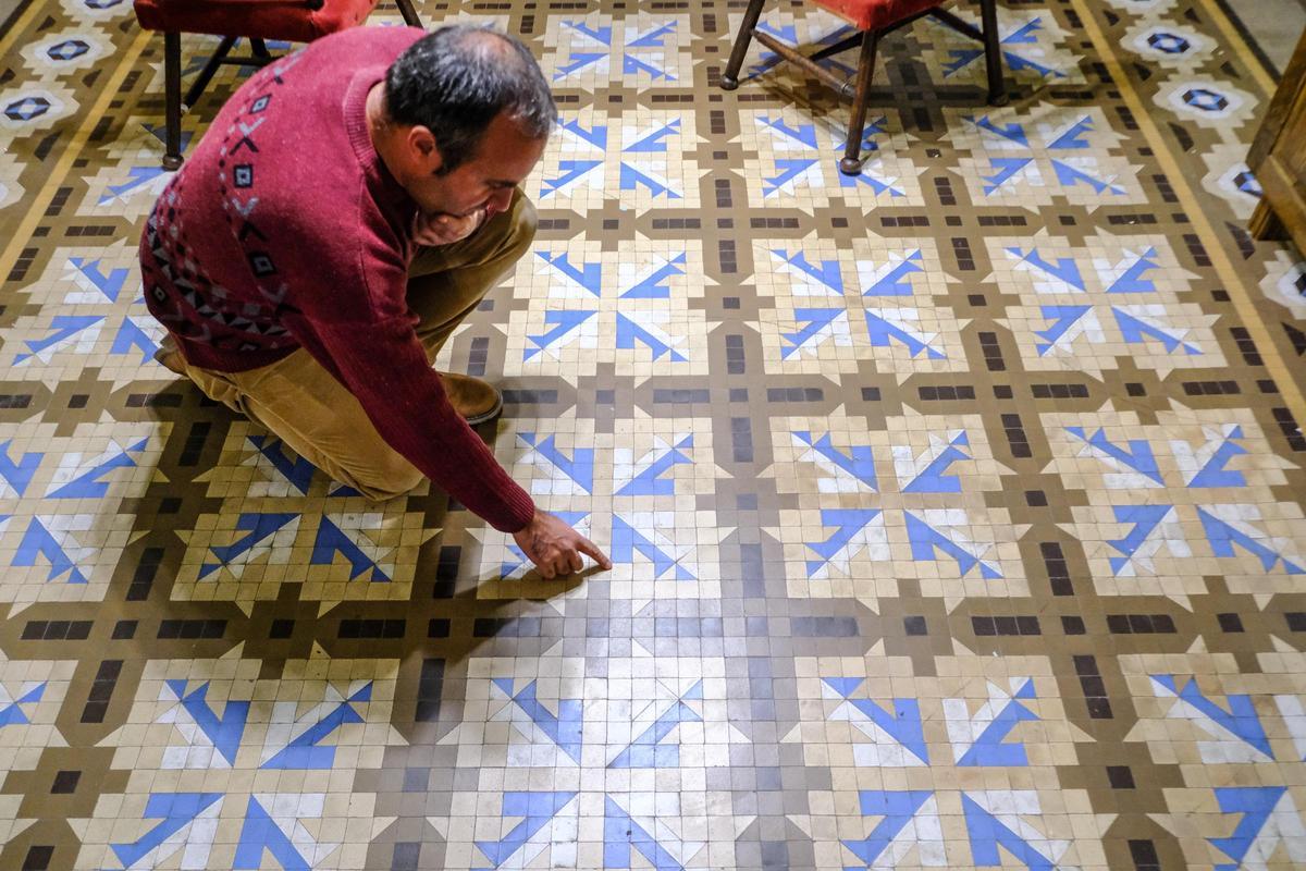 Así son los curiosos suelos de mosaicos de cerámica Nolla de Villena Así son los curiosos suelos de mosaicos de cerámica Nolla de Villena