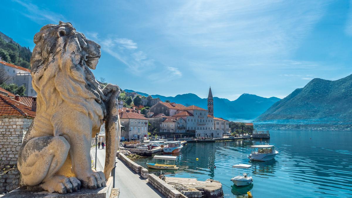 Perast, el pueblo de Montenegro de 300 habitantes y ¡19 palacios!