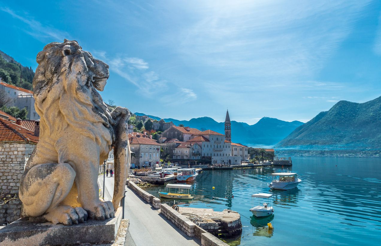 Perast, el pueblo de Montenegro de 300 habitantes y ¡19 palacios!