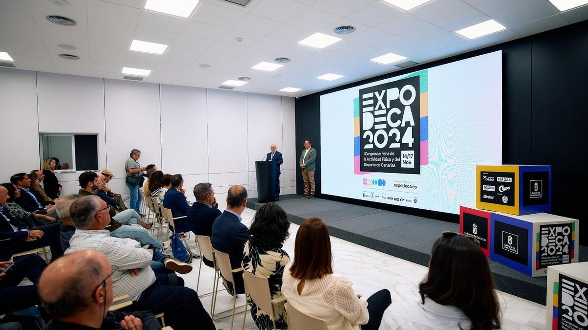 Expertos, deportistas, empresas e instituciones debaten el presente y el futuro del Deporte en Canarias en ExpoDeca.