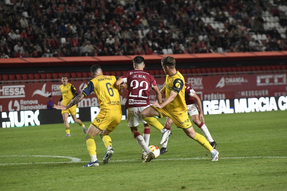 Revive la victoria del Real Murcia frente al Alcorcón, en imágenes