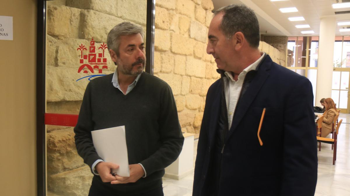 Miguel Ángel Torrico y Antonio Álvarez, hoy en el Ayuntamiento de Córdoba.