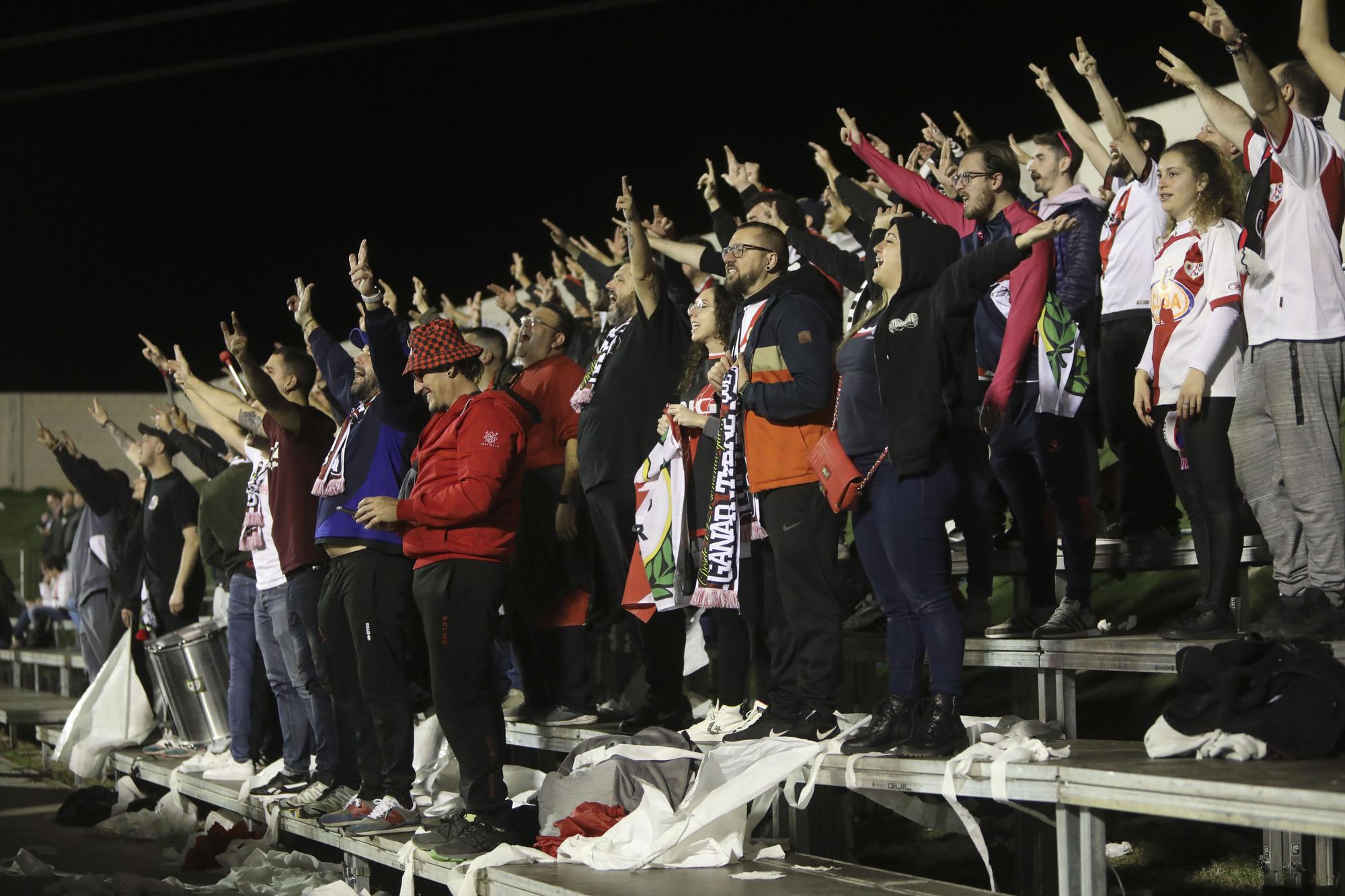 Las mejores fotos del Atlético Saguntino - Rayo Vallecano de Copa del Rey