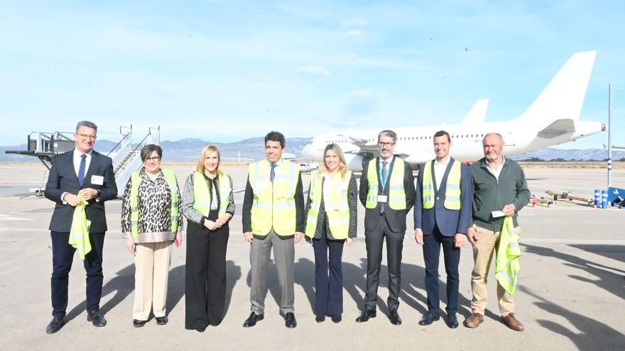 Presentación de Justo Vellón como director y visita al aeropuerto de Castellón