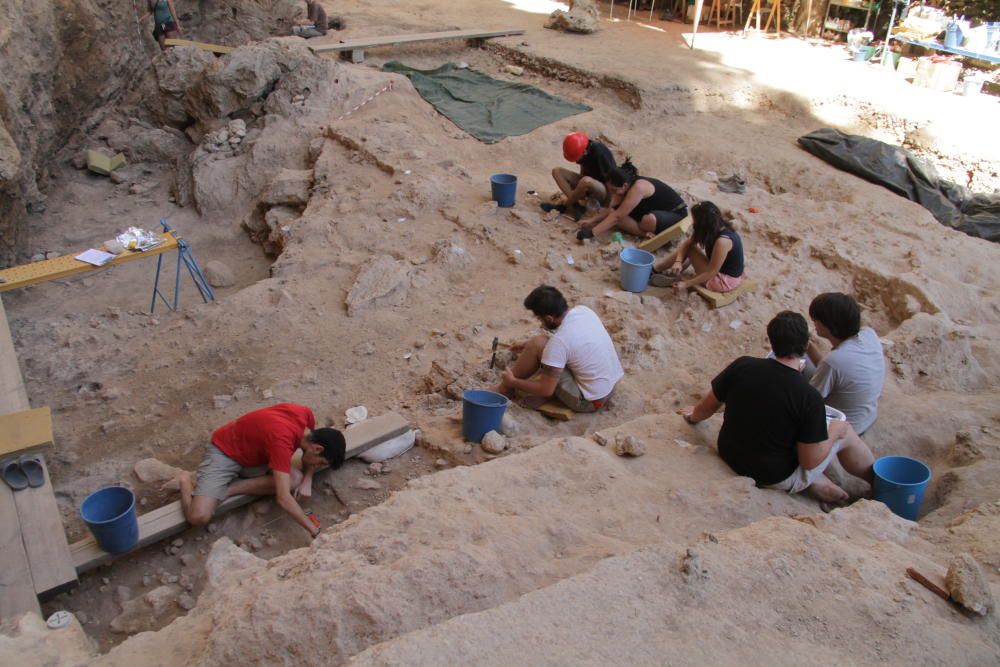 Excavaciones en El Salt