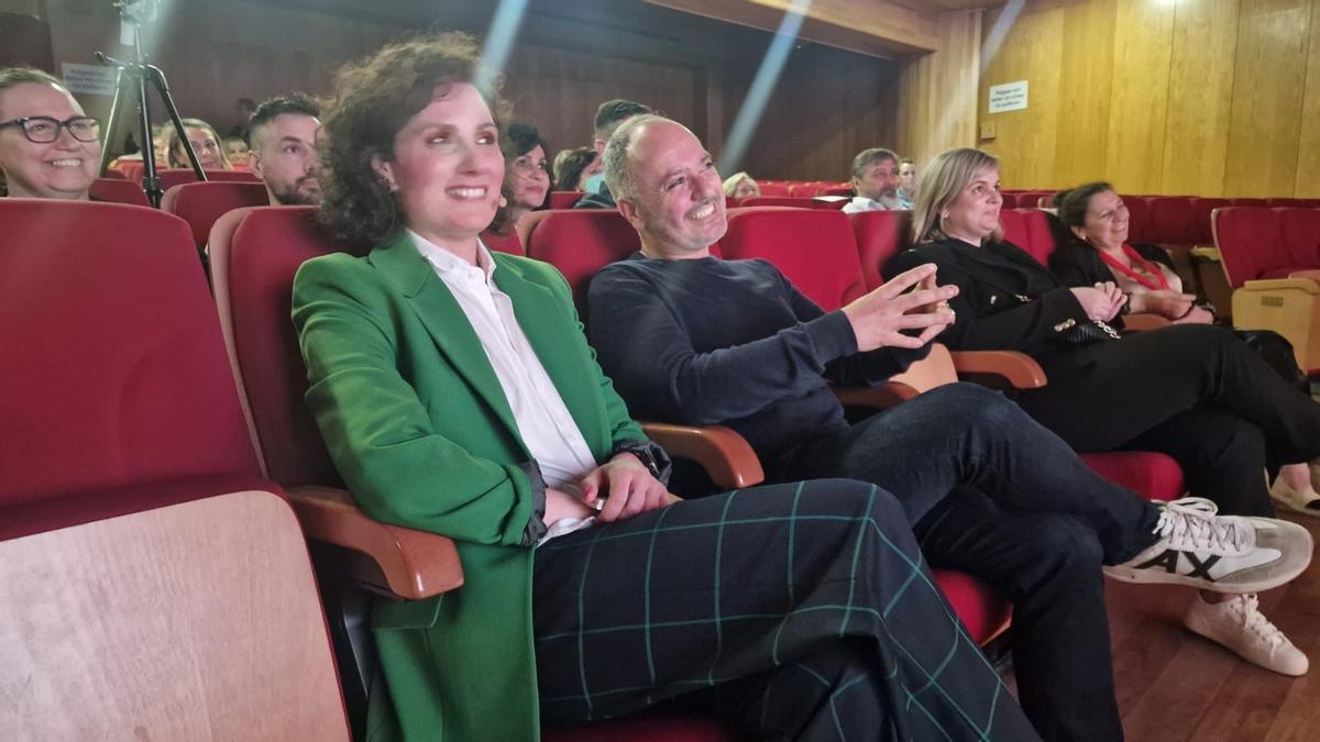Así fue la presentación de María Ferreirós y su candidatura.