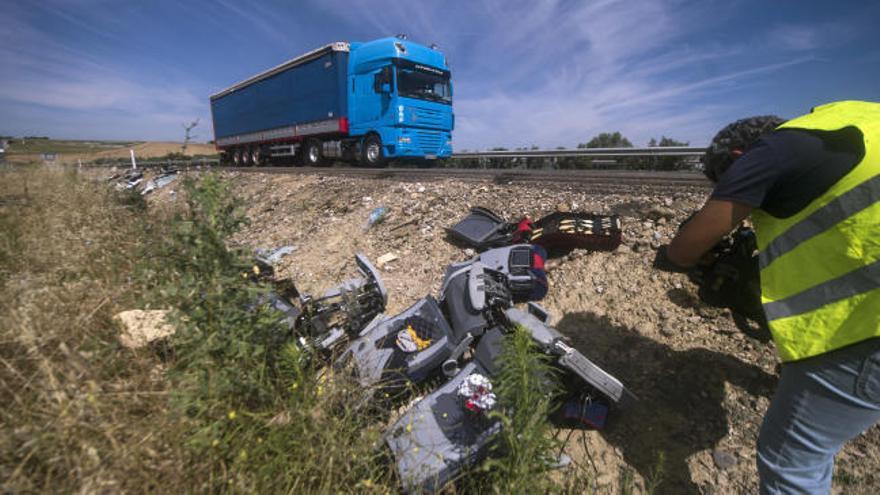 Dos muertos y decenas de heridos en un accidente de autobús en Córdoba