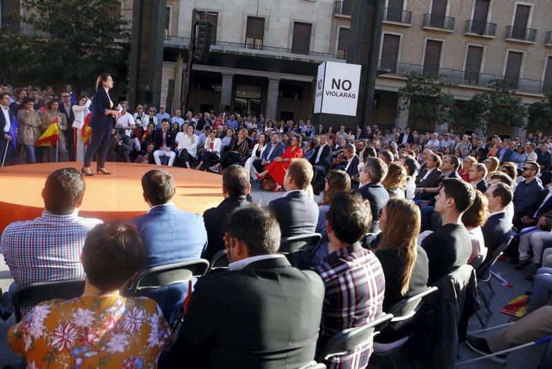 Inés Arrimadas acompaña a Daniel Pérez y a Sara Fernandez en un mitin en Zaragoza