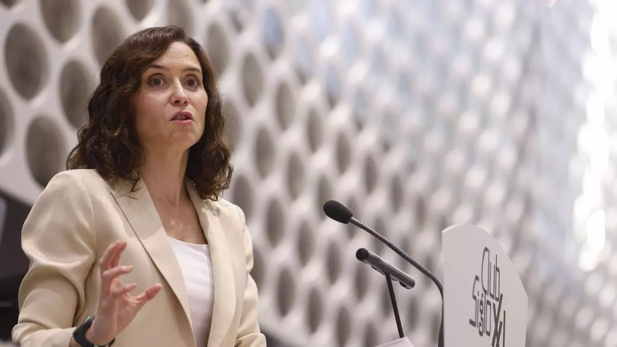Ayuso continúa apretando con la ley de nietos: "¿Están intentando nacionalizar socialistas?"