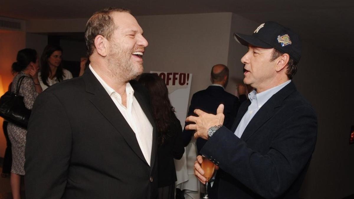 zentauroepp40942198 harvey weinstein and kevin spacey during book party for pete180126170835