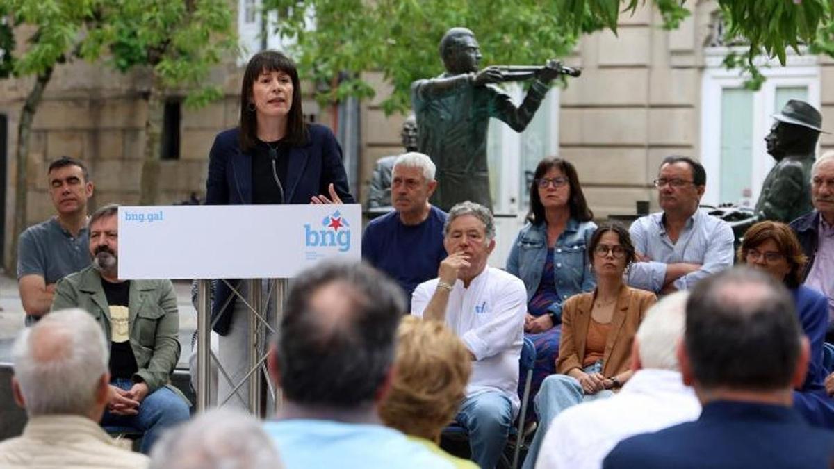 Ana Pontón, durante la convocatoria del BNG celebrada en la Praza de San Xosé.