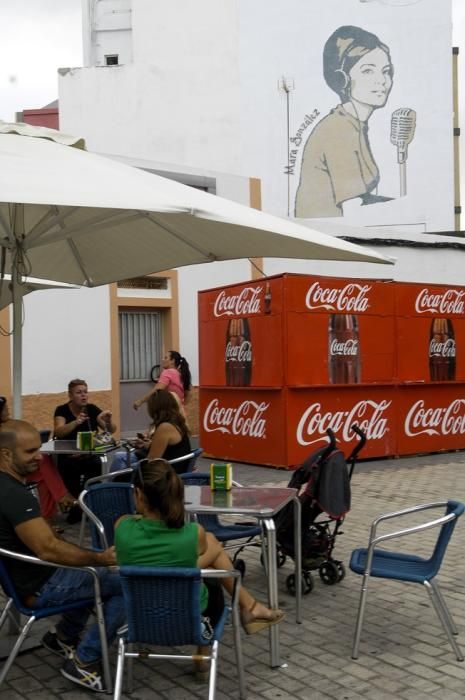 MOSAICO DE MARA GONZALEZ EN LA PLAZA DEL PILAR