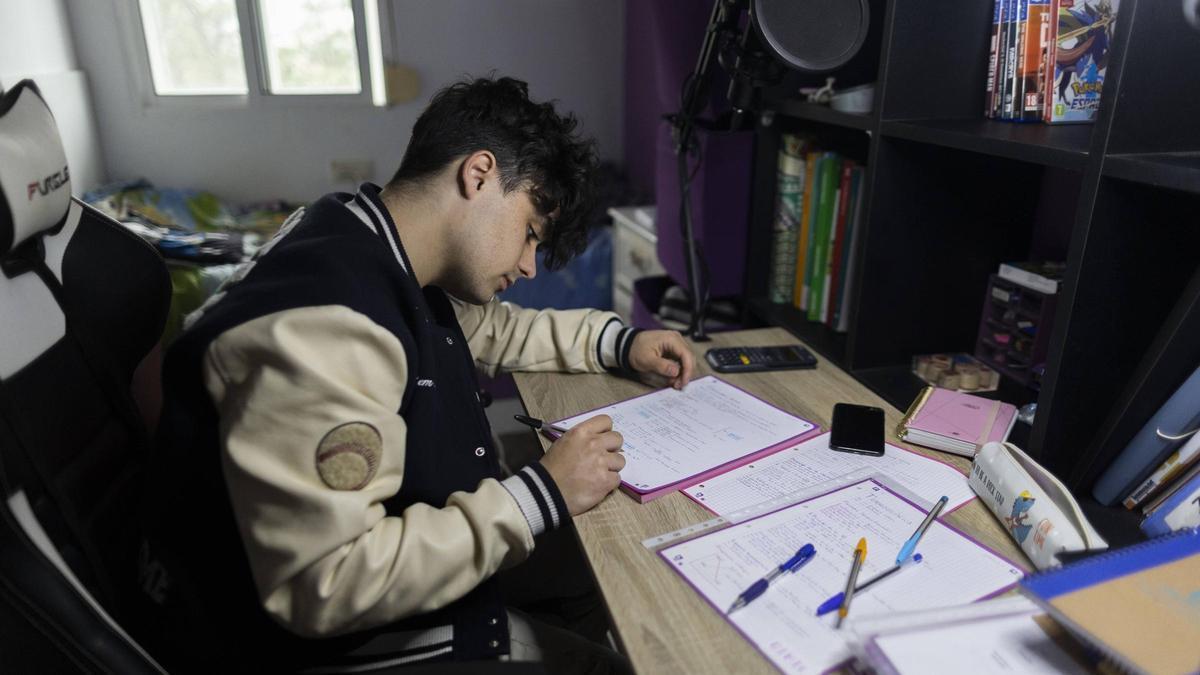Enfrentarse a la selectividad con dislexia. Samuel, estudiante que tiene este trastorno.