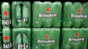 FILE PHOTO: Cans of Heineken beer at a supermarket in Switzerland