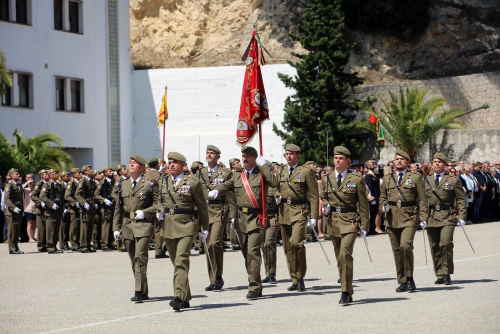 600 civiles juran la bandera en Palma