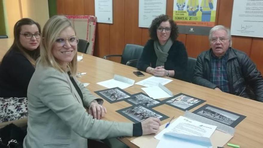 Reunión del jurado del concurso de fotografía de la Mitja Marató.