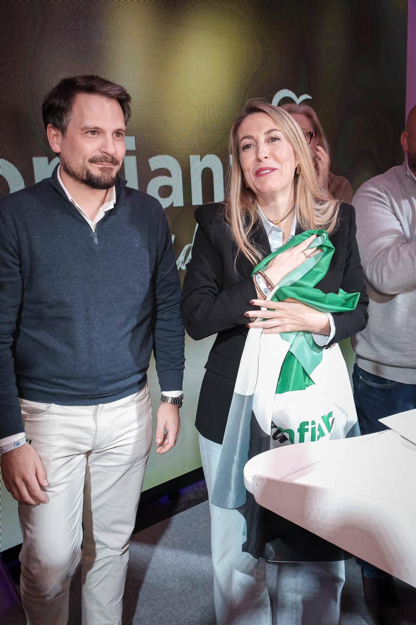 FOTOGALERÍA | María Guardiola gana las elecciones