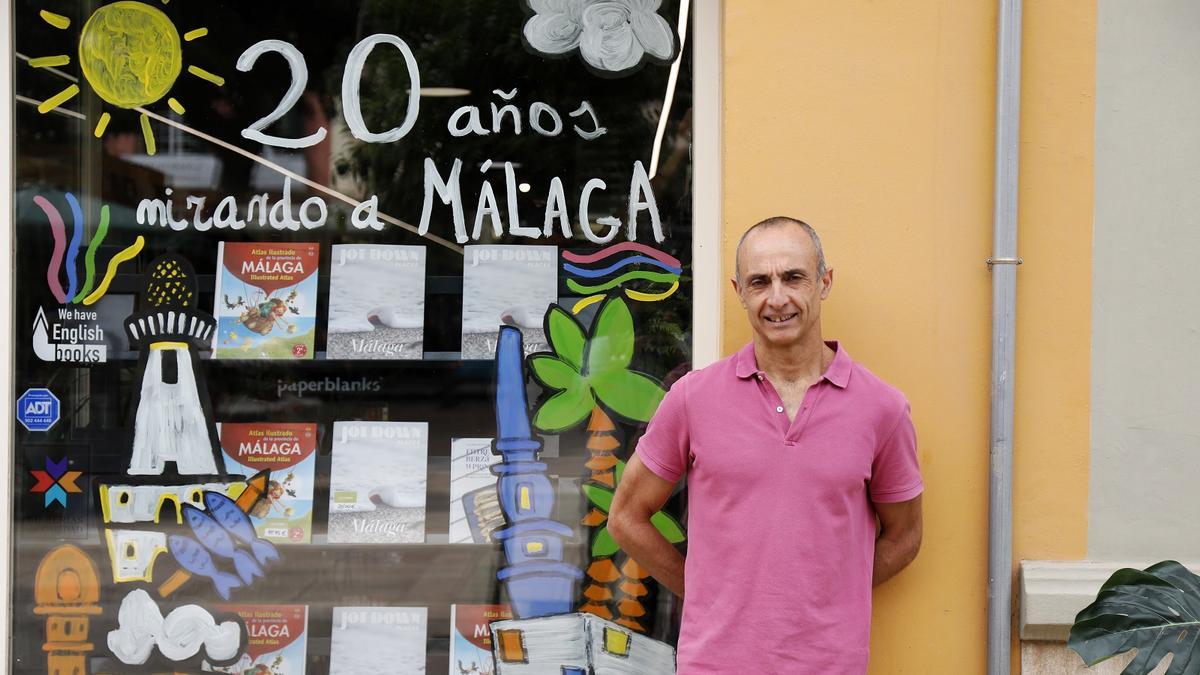 El malagueño José Antonio Ruiz, gerente de la Librería Luces, esta semana.