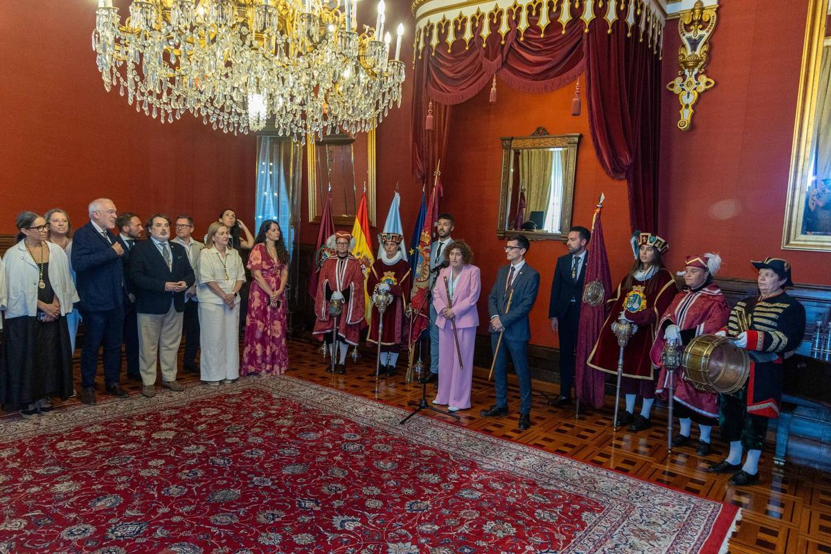 Goretti Sanmartín e Anxo Rei durante os seus discursos.