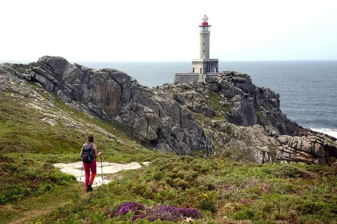 El camino de los faros: el maravilloso recorrido a pie de la Costa de la Muerte