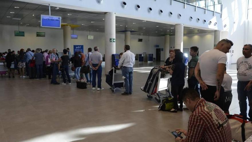 El aeropuerto de Castellón abrirá al público dos cafeterías el próximo mes