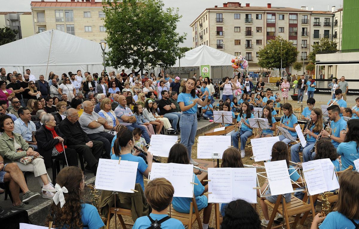 Actuación de la Banda Infantil.