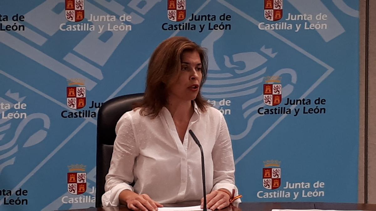 La delegada durante la rueda de prensa