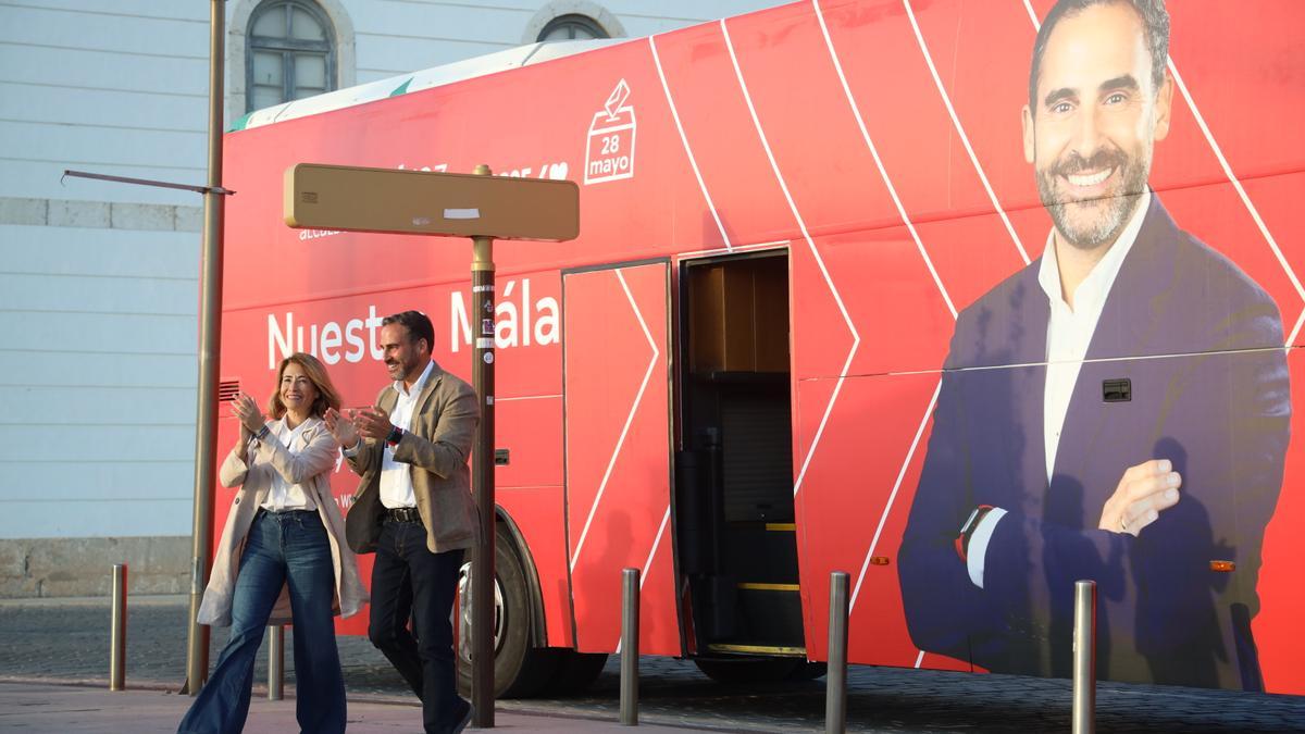 La ministra Raquel Sánchez y el candidato Dani Pérez en el inicio de la campaña electoral del PSOE para las elecciones del 28M en Málaga capital.