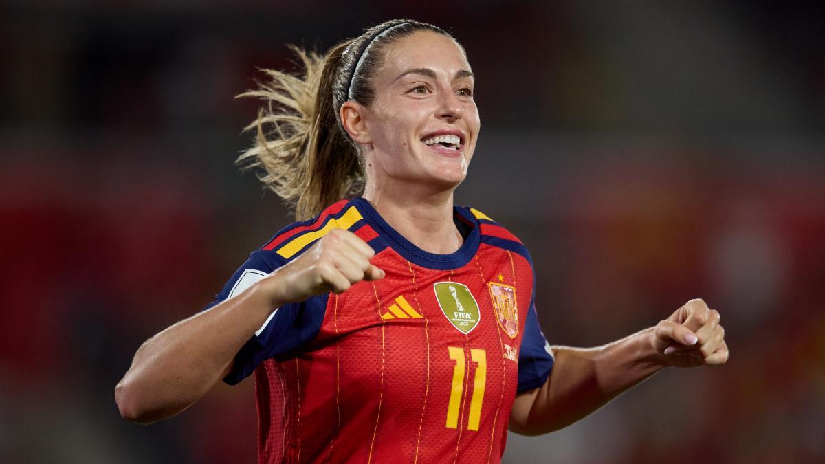 Alexia Putellas anotó un doblete contra Inglaterra