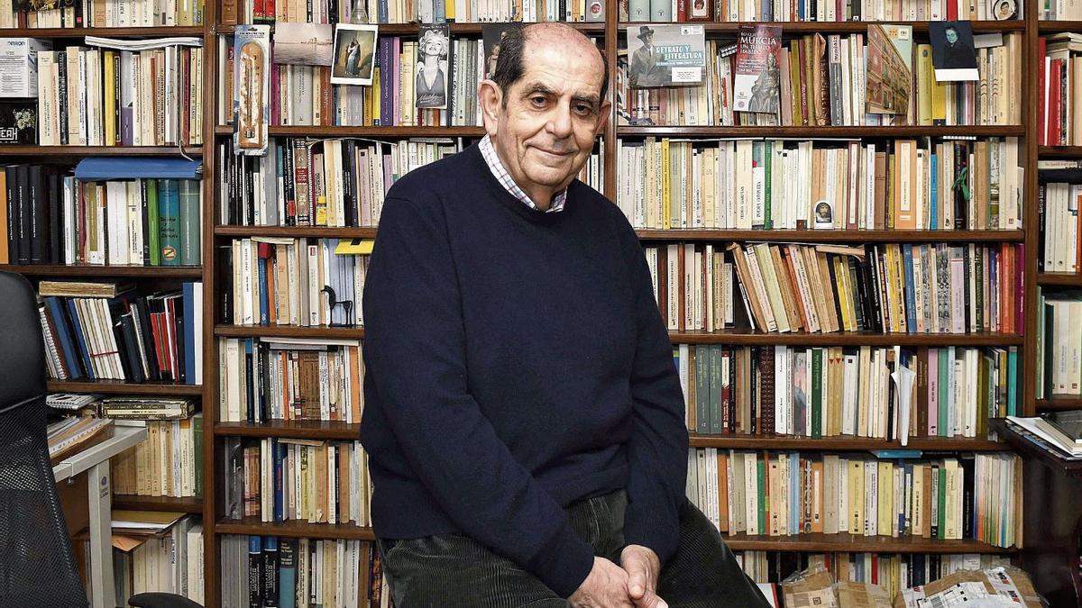 El catedrático de Literatura Española y profesor emérito de la UMU Francisco Javier Díez de Revenga.