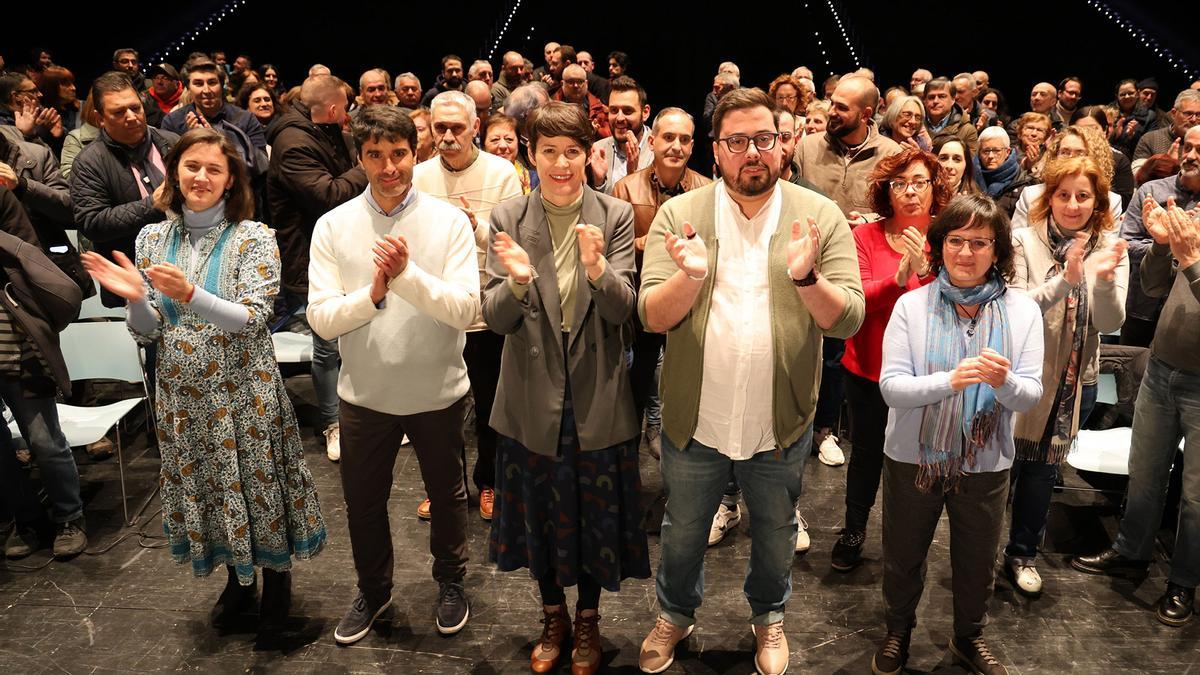 Presentación de la candidatura del BNG de Vigo para las elecciones municipales del 28M. Entre otros, el candidato a la alcaldía,  Xabier P. Iglesias y la portavoz nacional,  Ana Pontón