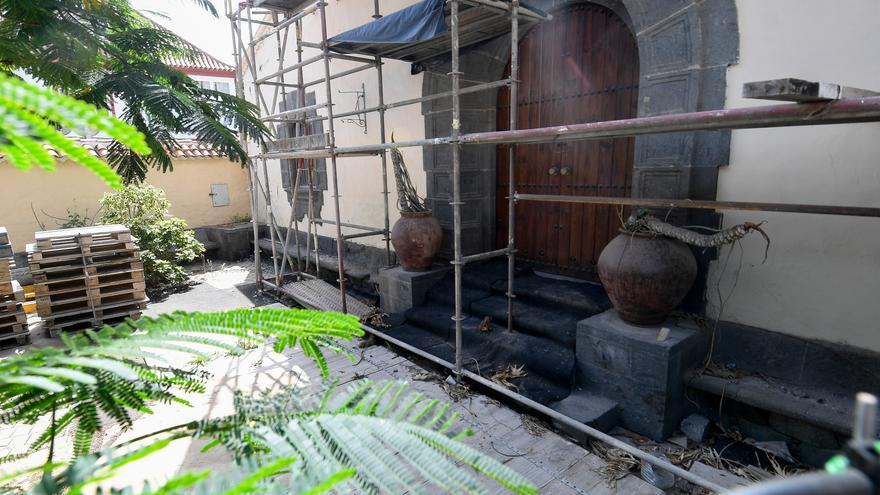 Los técnicos avanzan para desatascar la restauración de la  ermita del Pueblo Canario