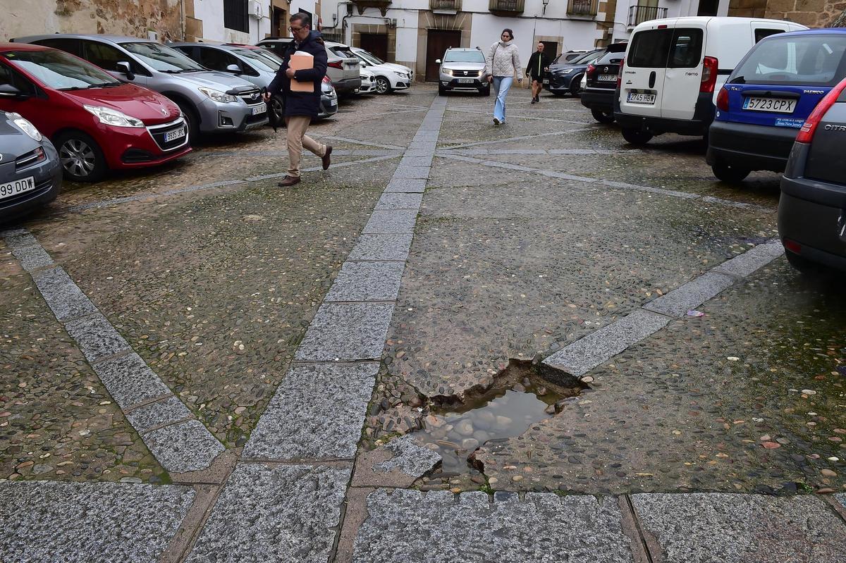 Fotogalería | Pavimento en mal estado en Plasencia