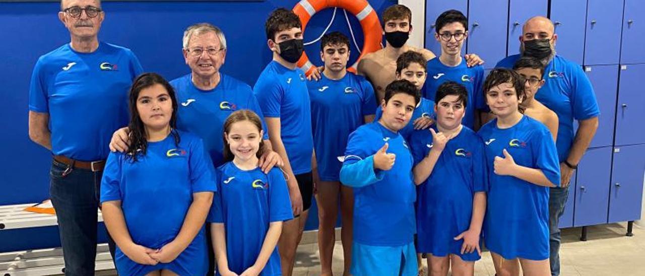 Nadadores del Club Natació Xàtiva en la cita en Les Pereres. | CN XÀTIVA