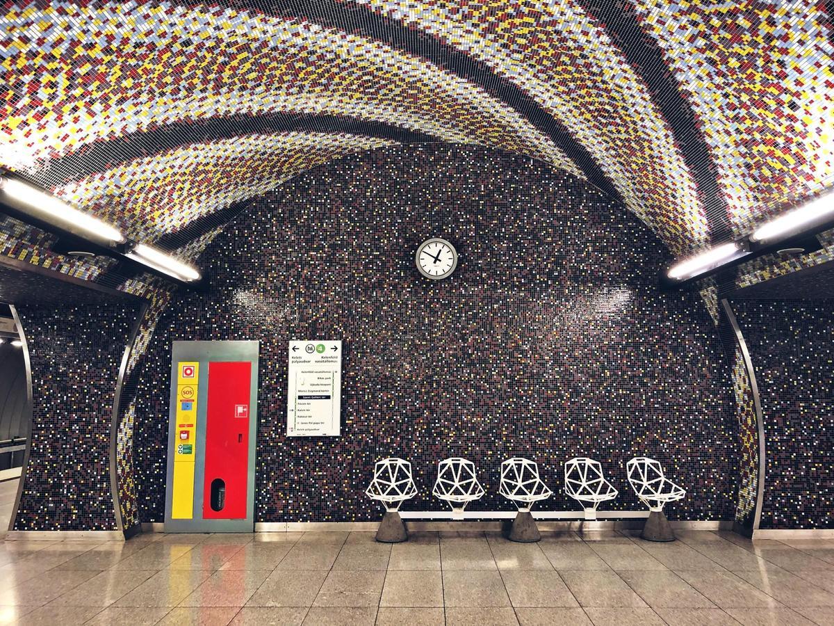 Estación de metro de la línea M4 de Budapest