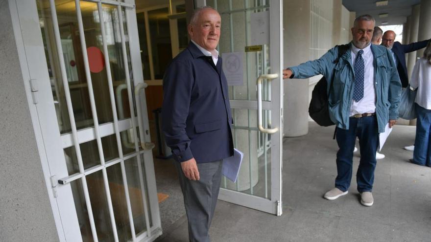 Vía libre para que la alcaldesa de A Coruña denuncie al líder local del PP por acusarla de acoso