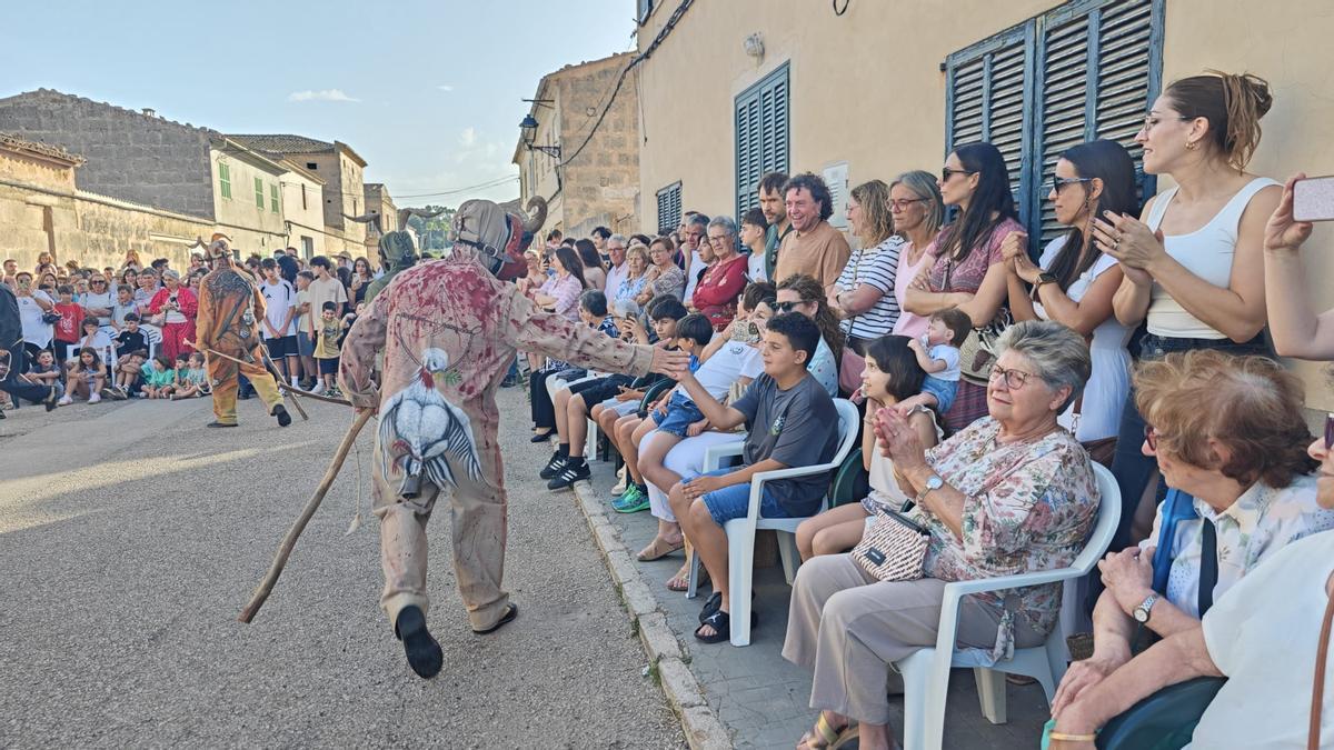 FOTOS | Sant Joan nombra Hijo Predilecto a Carles Costa
