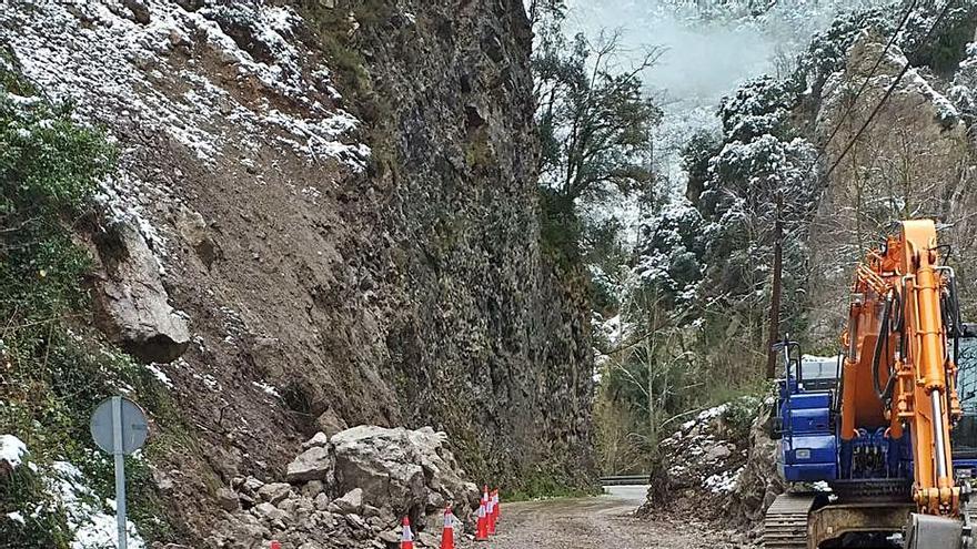 “Tranquilos” en Somiedo al recuperar la conexión con el resto de Asturias tras limpiar el argayo