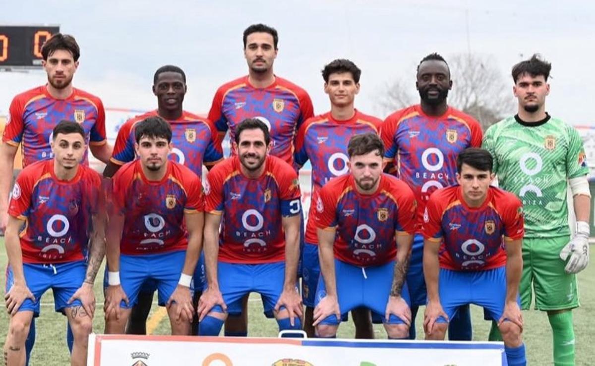El once inicial de la SD Portmany ante el Cardassar