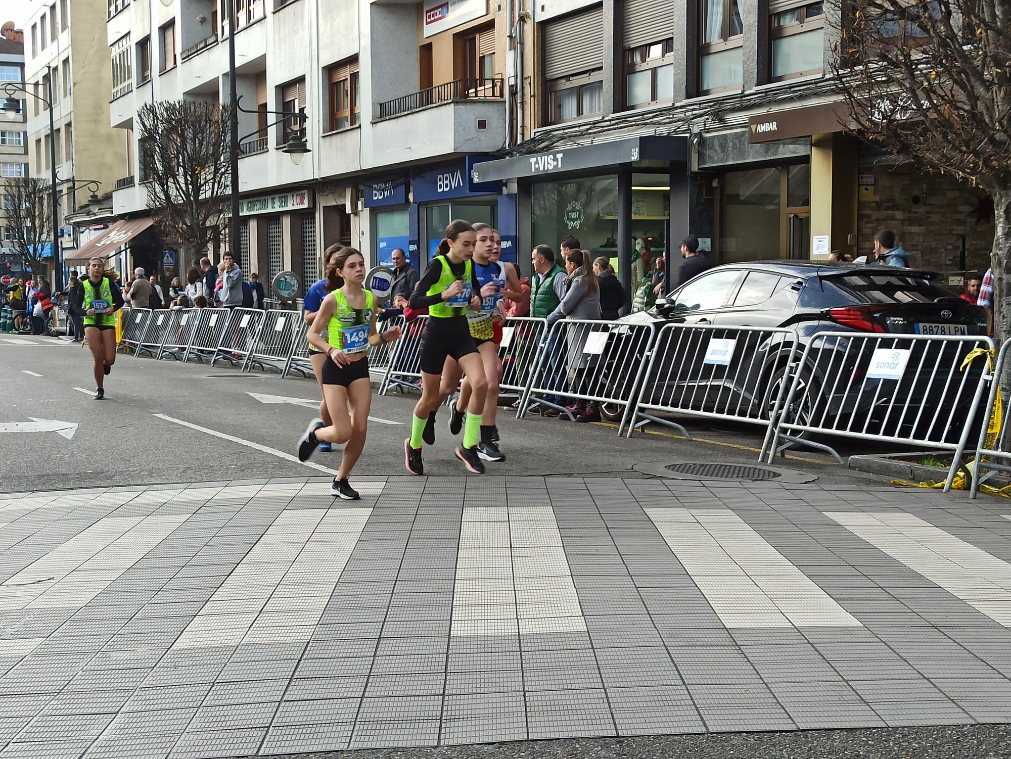 Casi 1.500 participantes disputan la carrera de Fin de Año de Pola de Siero