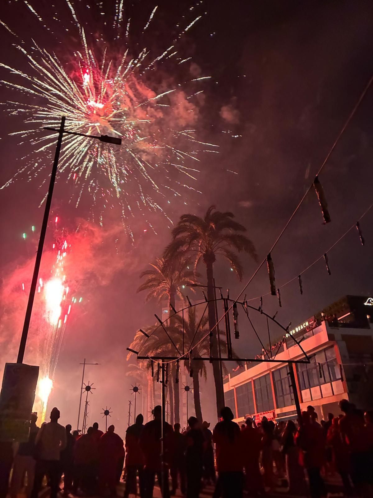 Multitudinario correfoc en las fiestas de El Campello