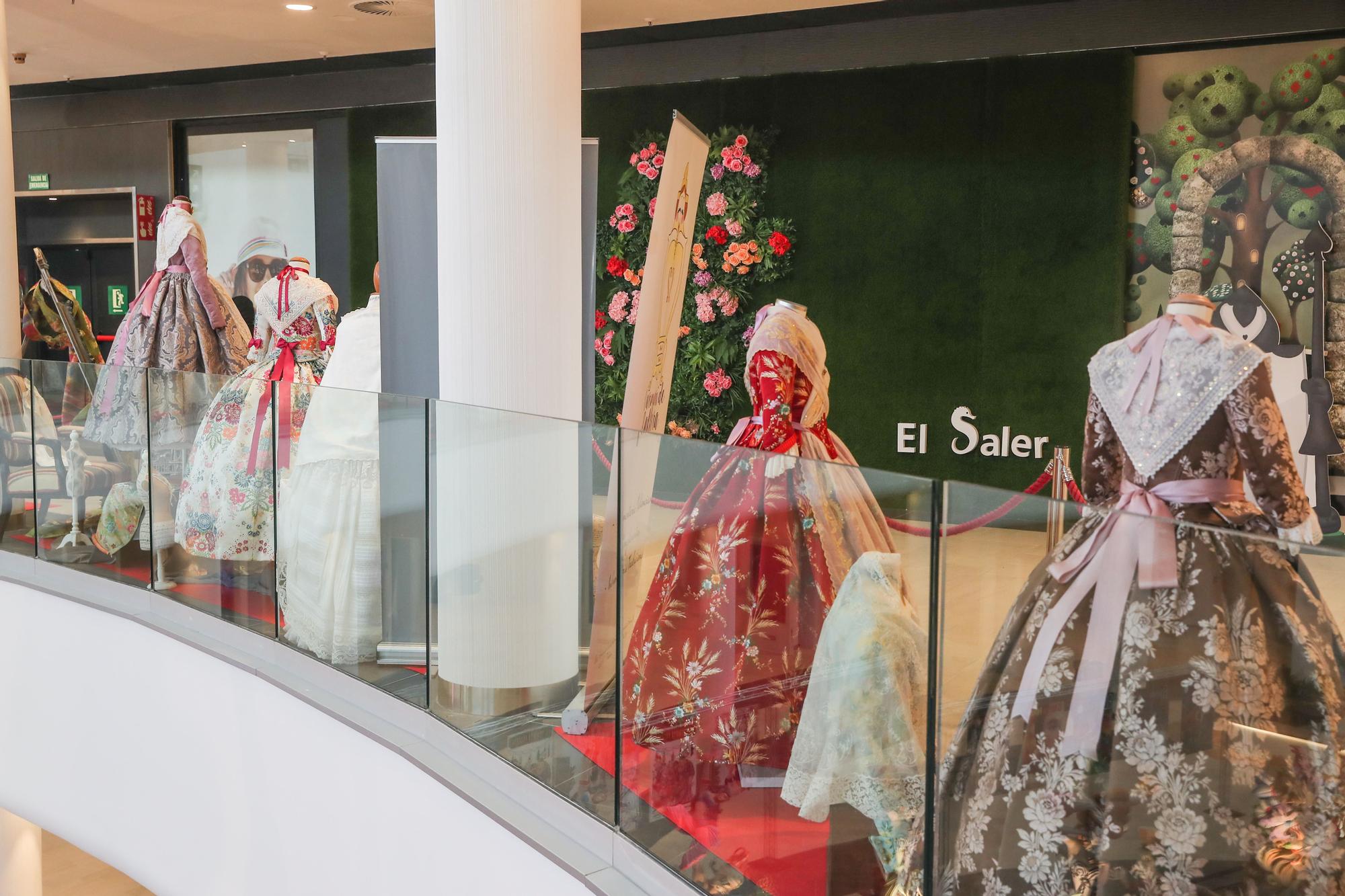 El Centro Comercial Saler demuestra su apoyo a las Fallas