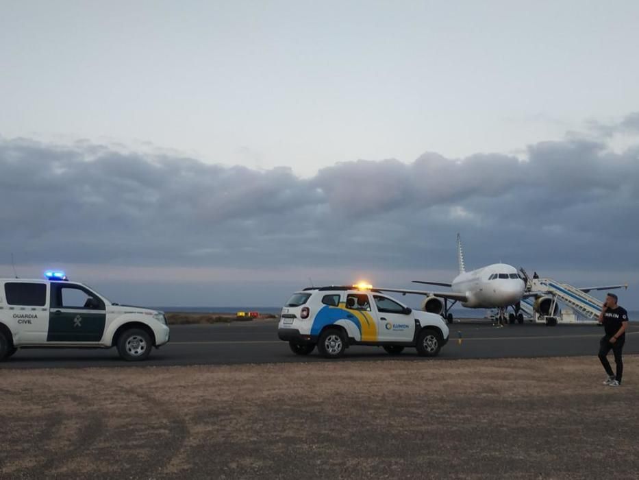 Desalojo de un avión en Fuerteventura por aviso de