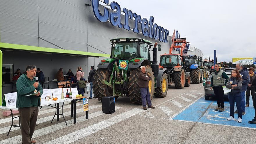 La pagesia es manifesta a Figueres contra «l&#039;abús de les distribuïdores»