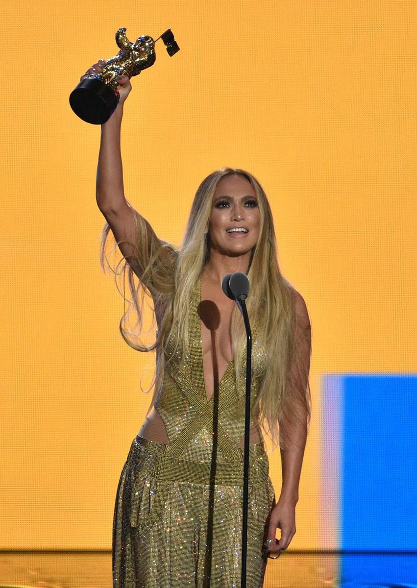 Jennifer López agradece su Premio vanguardia en los MTV Video Music Awards
