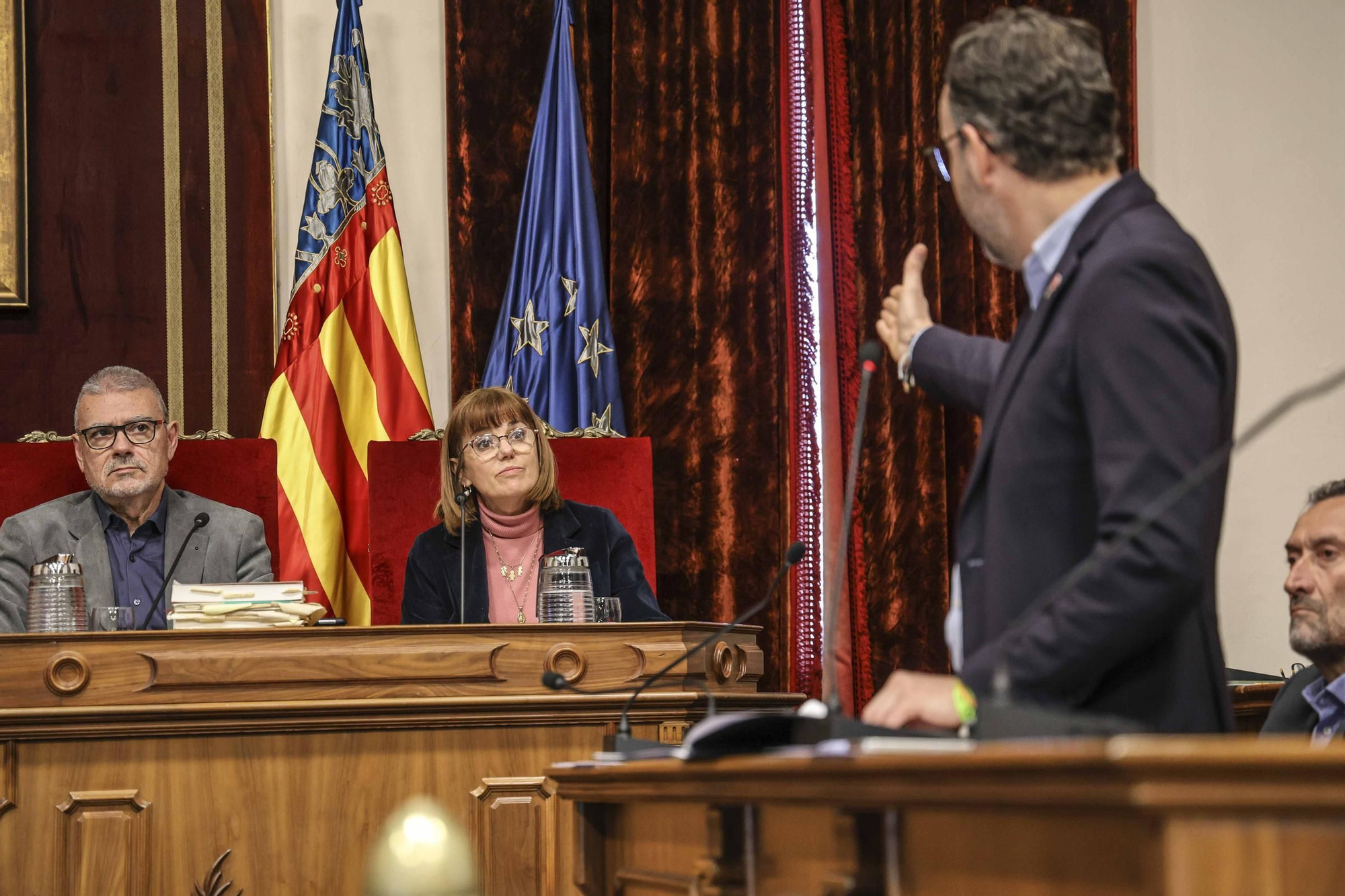 Así ha sido la sesión extraordinaria del Pleno de Elche este lunes 4 de febrero