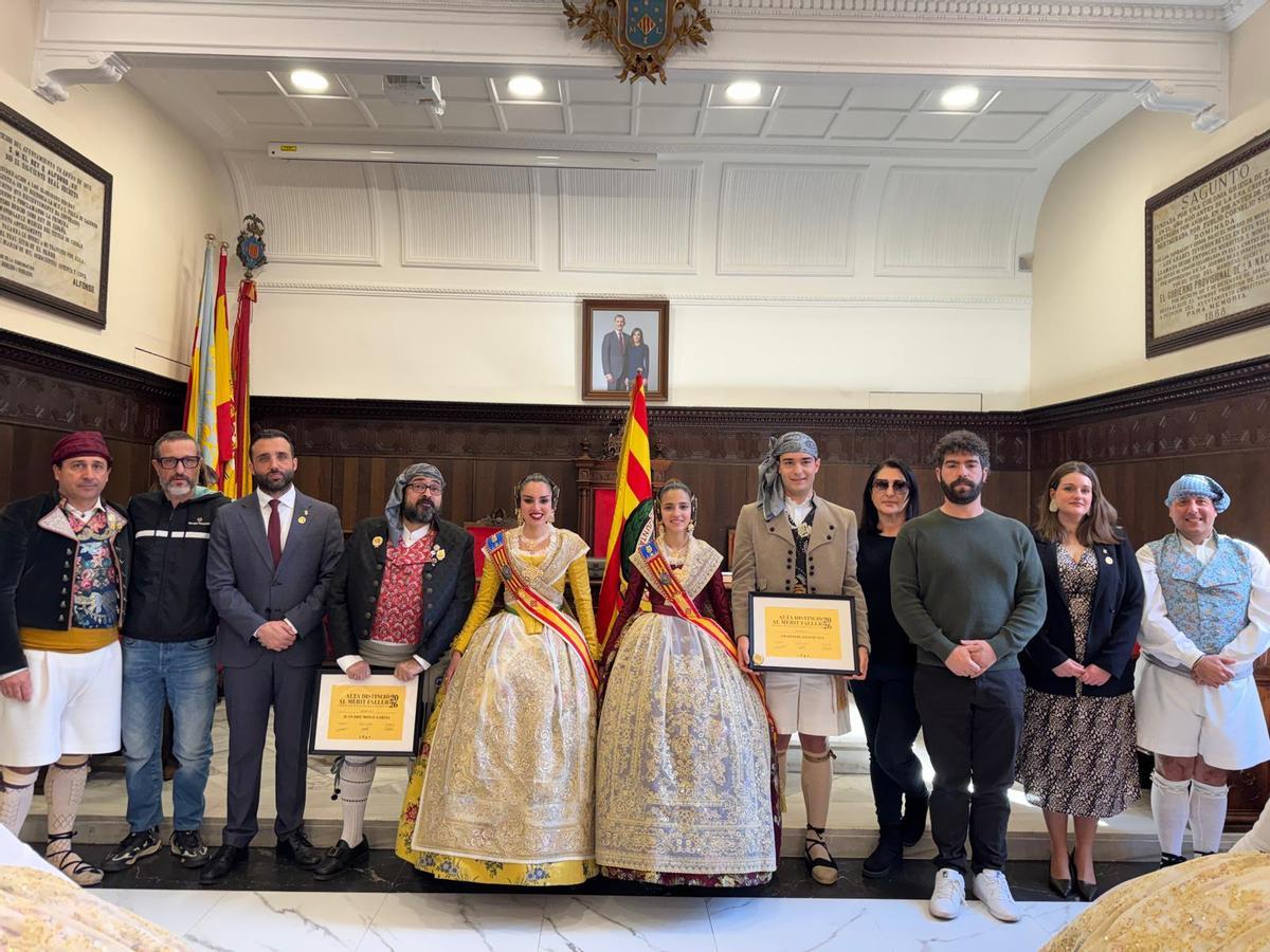 Entrega del distintivo al Mérit faller